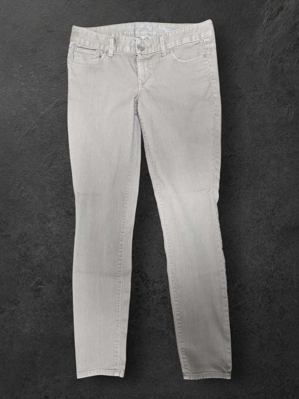 EXPRESS Stella Low Rise Jean Legging in Light Gray/Tan Size 6 Regular Fit